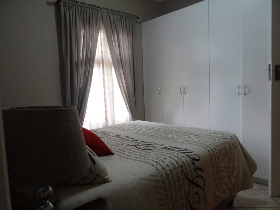 4 Bedroom Property for Sale in Ferreira Town Eastern Cape